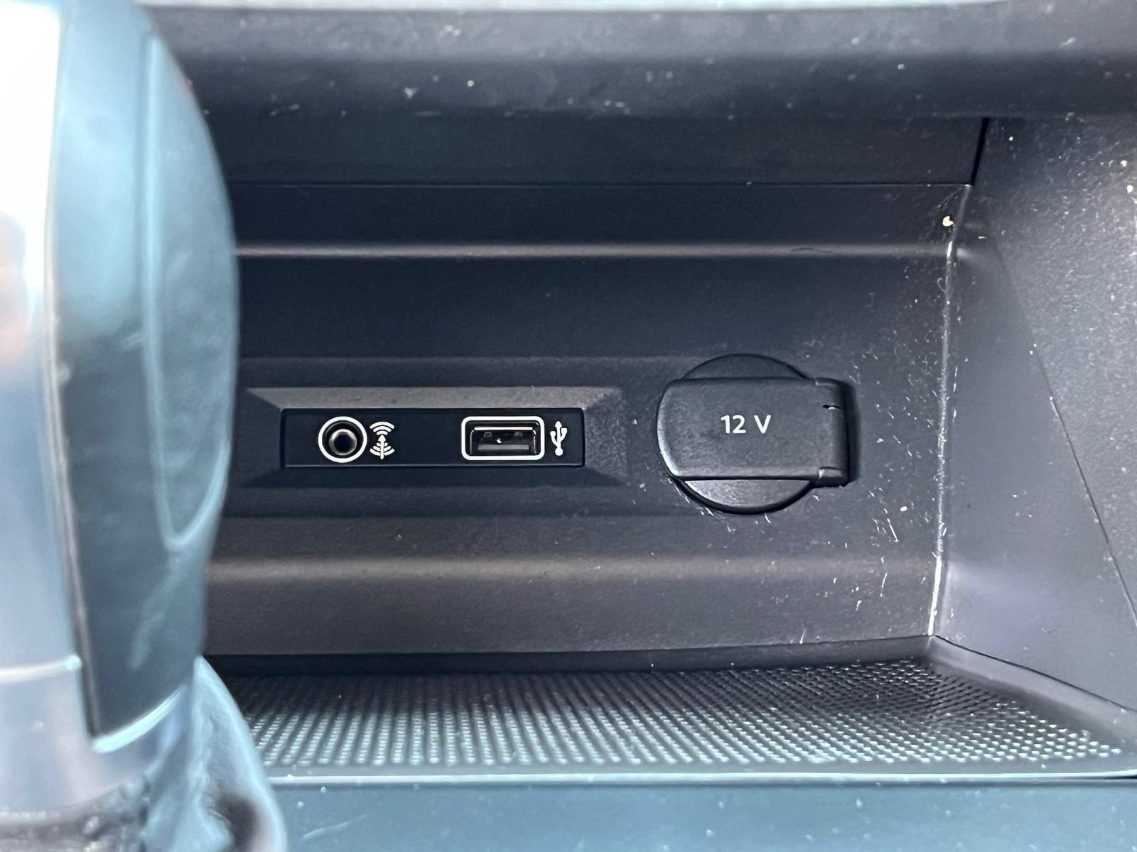Used 2019 Volkswagen Atlas SE FWD image 23