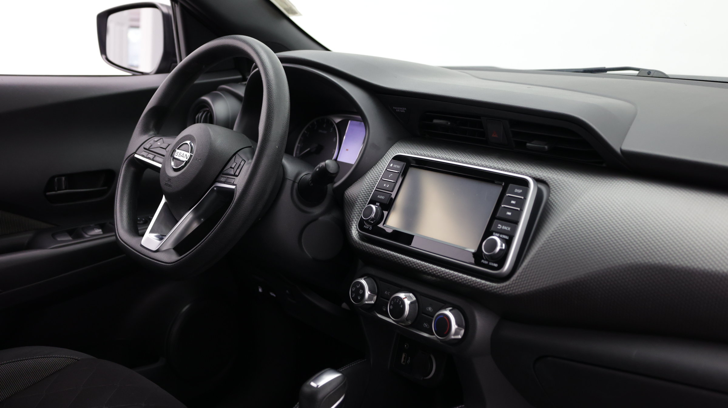 Used 2019 Nissan Kicks S FWD image 34