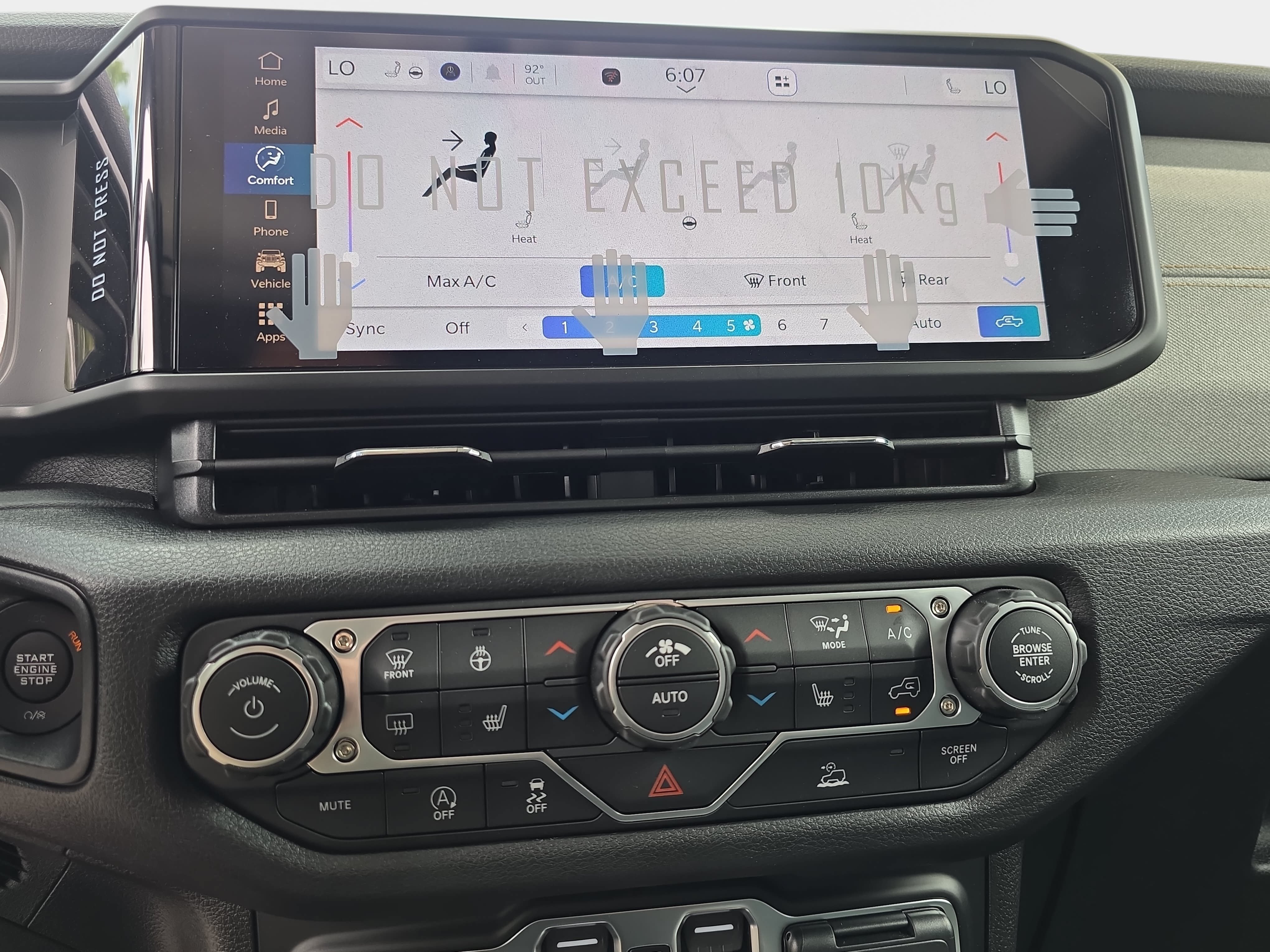 New 2026 Jeep Gladiator Sport AWD/4WD image 21