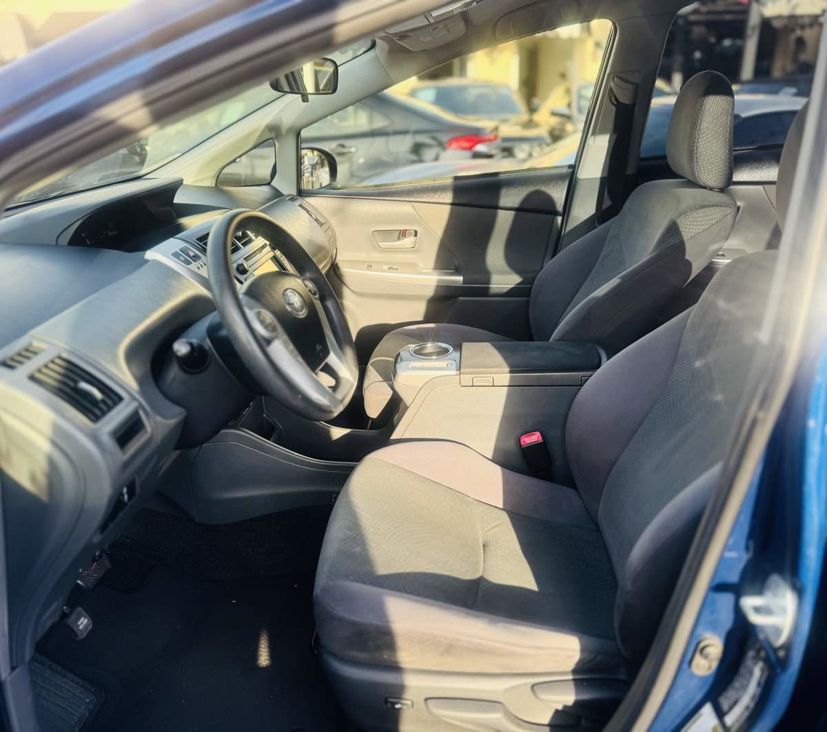 Used 2014 Toyota Prius V Two image 20