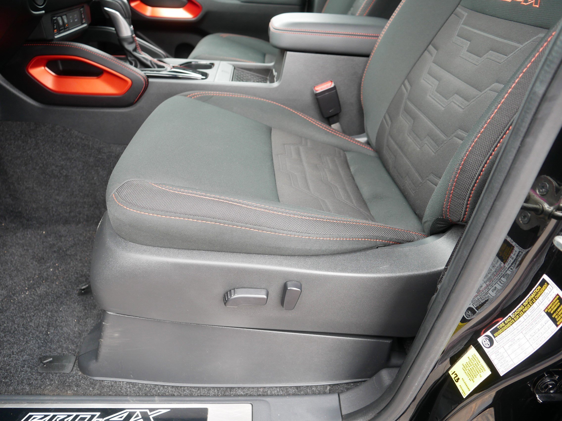 Certified 2022 Nissan Frontier PRO-4X image 20