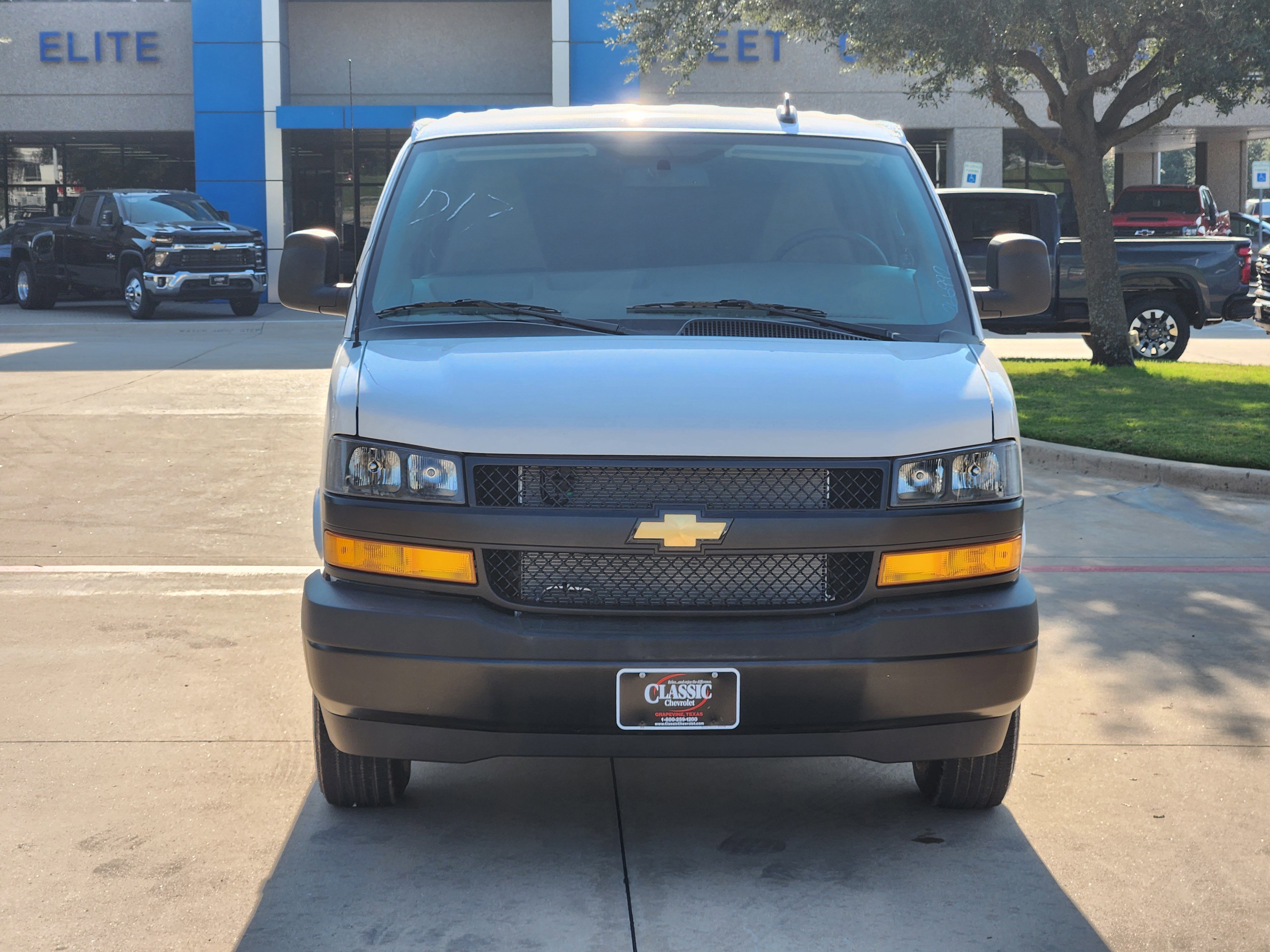 New 2025 Chevrolet Express 2500 w/ Safety Package image 9