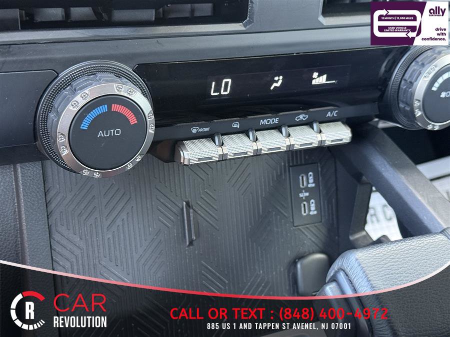 Used 2024 Toyota Tacoma TRD Off-Road AWD/4WD image 20