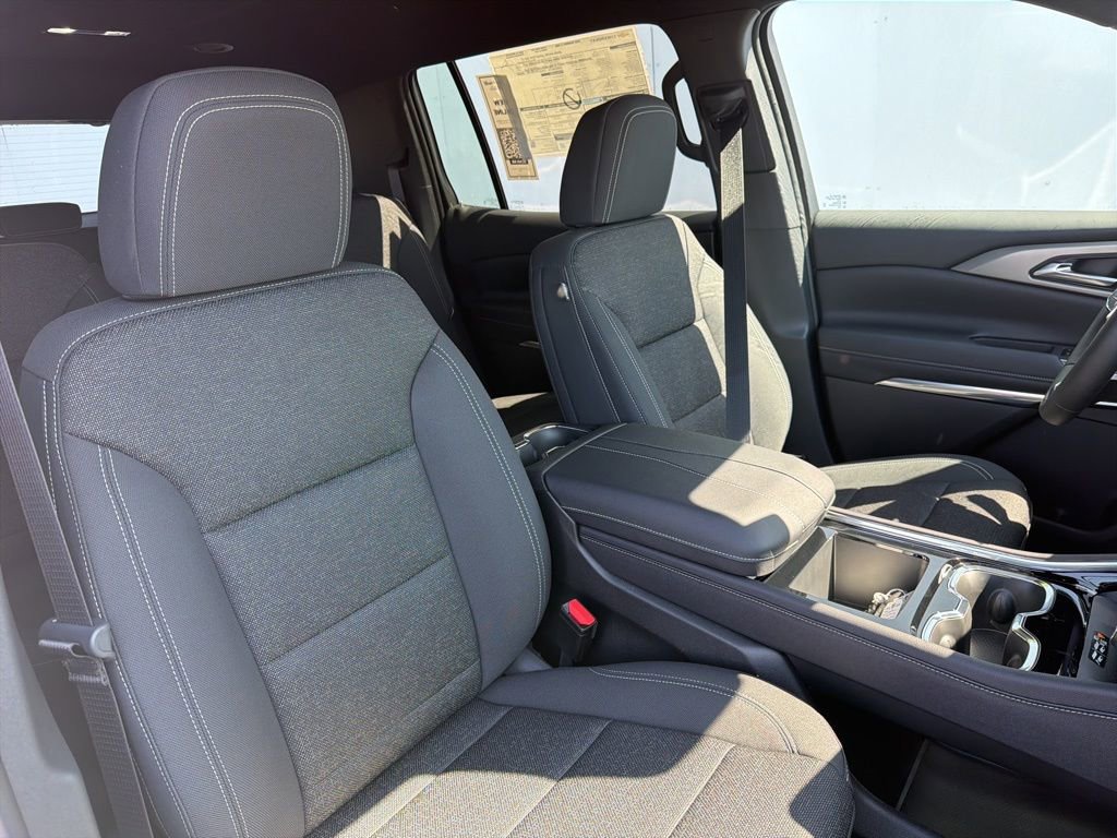 New 2026 Chevrolet Traverse LT w/ Driver Confidence Package AWD/4WD image 5