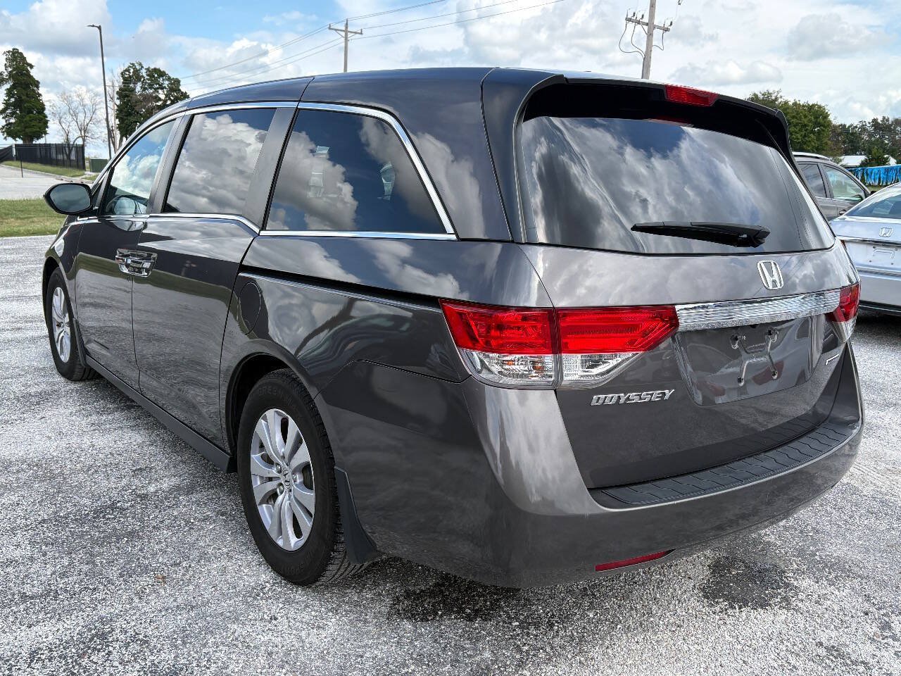 Used 2016 Honda Odyssey SE image 6
