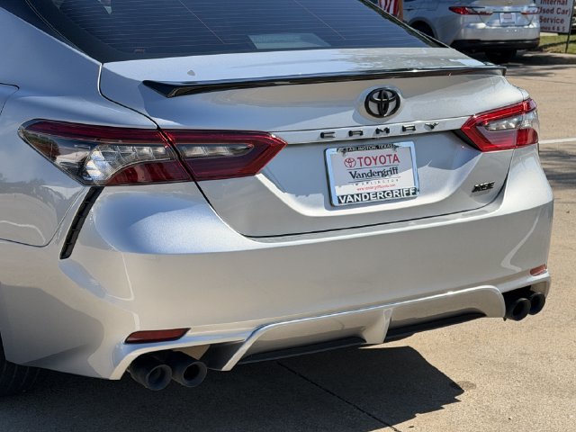 Used 2024 Toyota Camry XSE FWD image 6