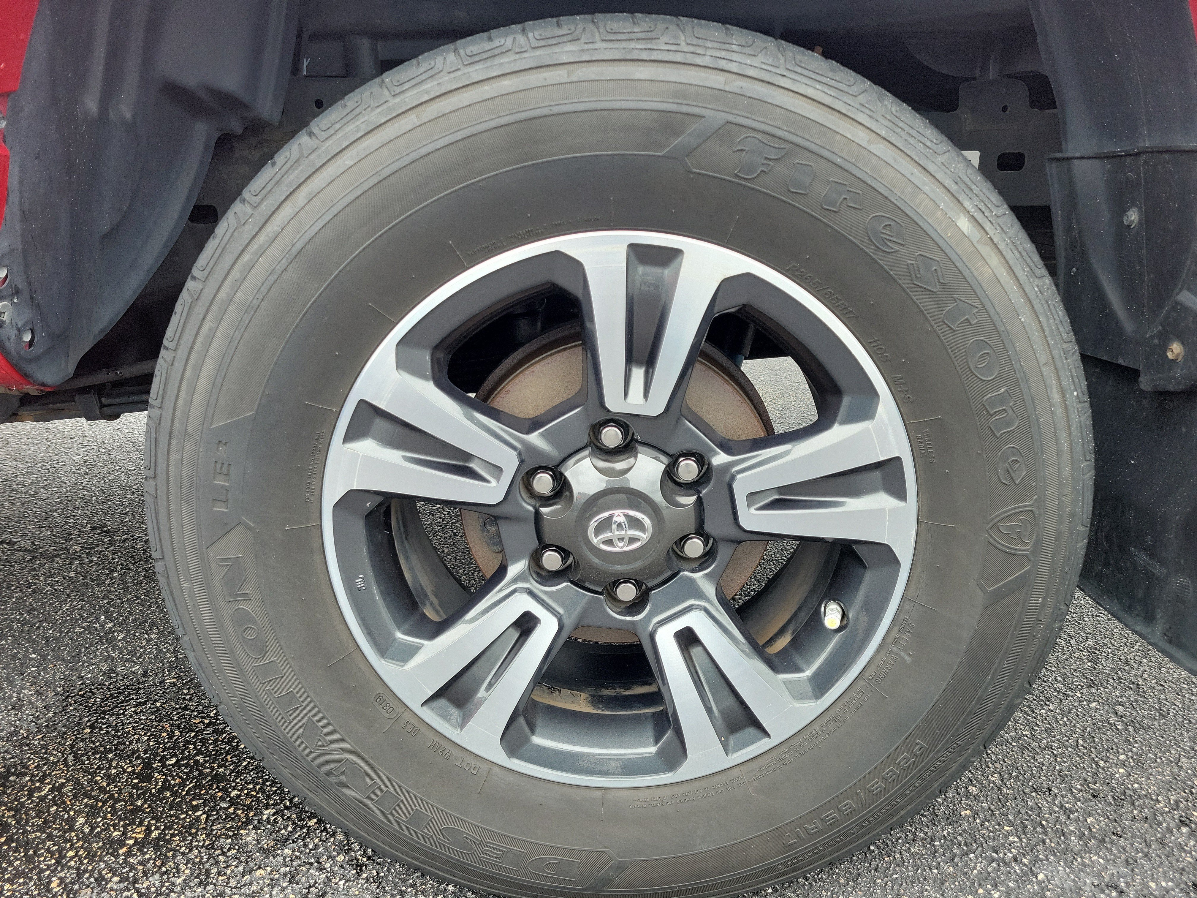 Used 2019 Toyota Tacoma TRD Sport AWD/4WD image 7