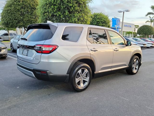 Certified 2024 Honda Pilot EX-L image 6