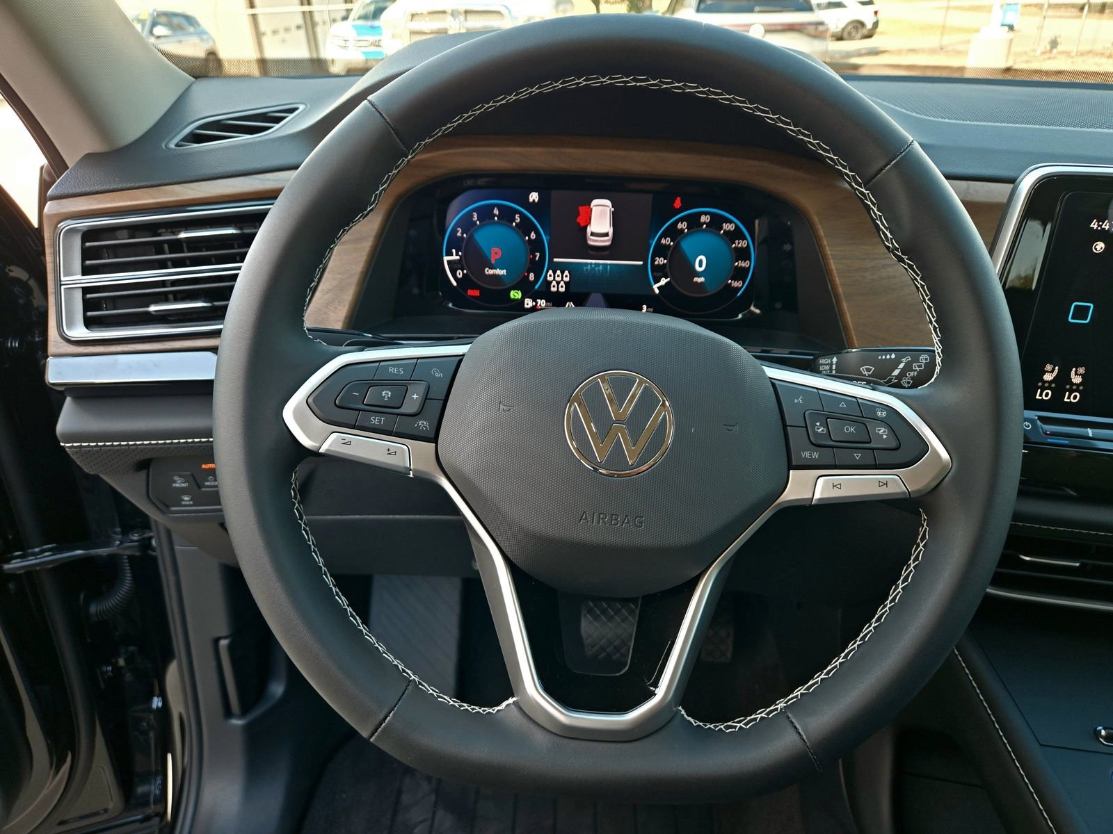New 2026 Volkswagen Atlas SE image 11