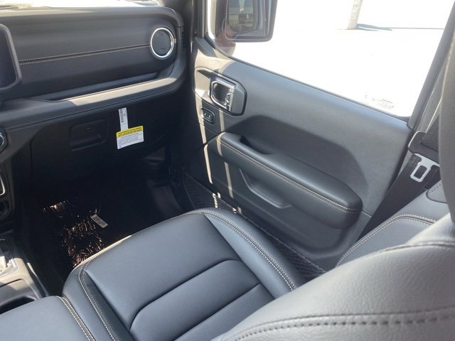 New 2025 Jeep Wrangler Sahara image 36