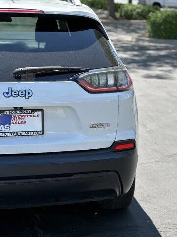 Used 2019 Jeep Cherokee Latitude w/ Popular Appearance Group image 6