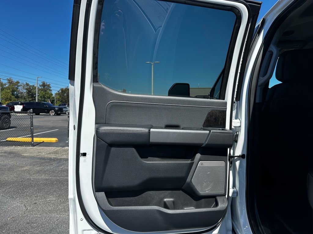 New 2026 Ford F350 Lariat w/ Black Appearance Package image 33