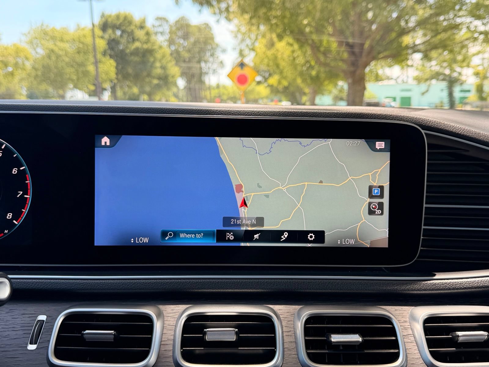 Used 2020 Mercedes-Benz GLE 350 4MATIC image 4