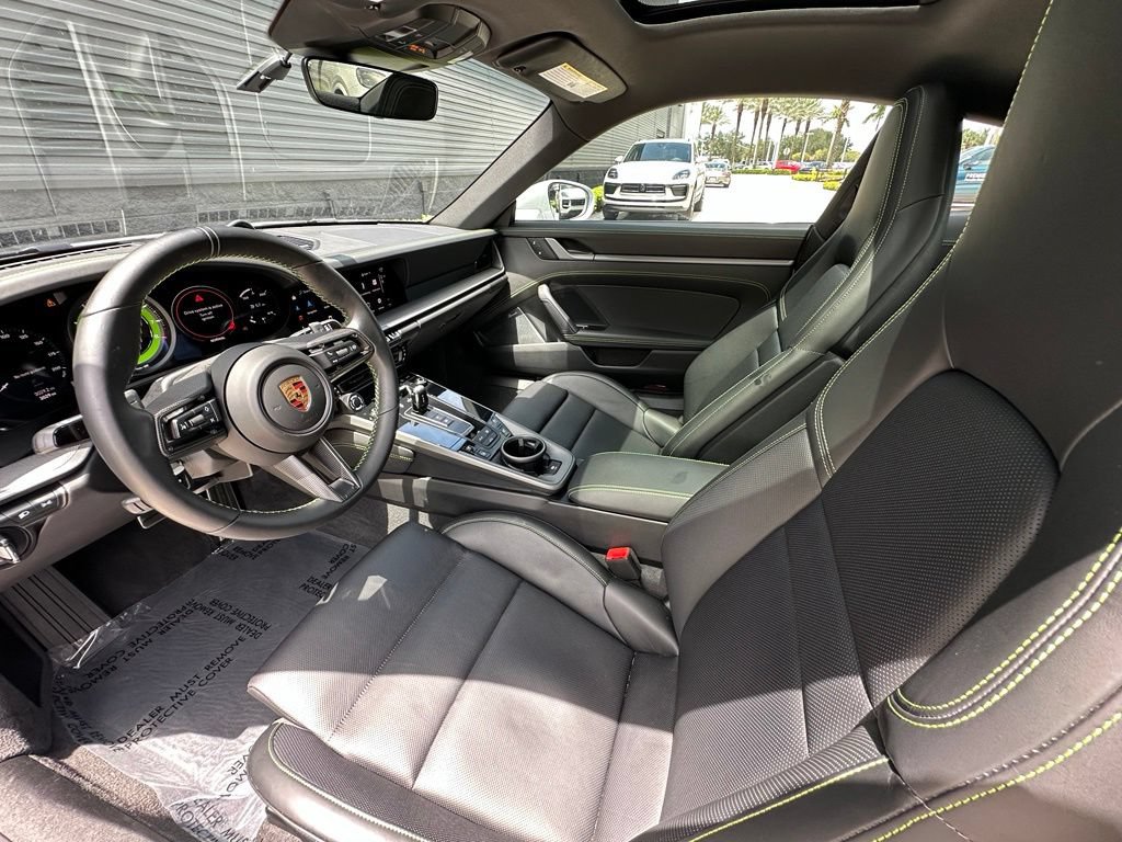 Certified 2024 Porsche 911 Carrera 4 AWD/4WD image 4