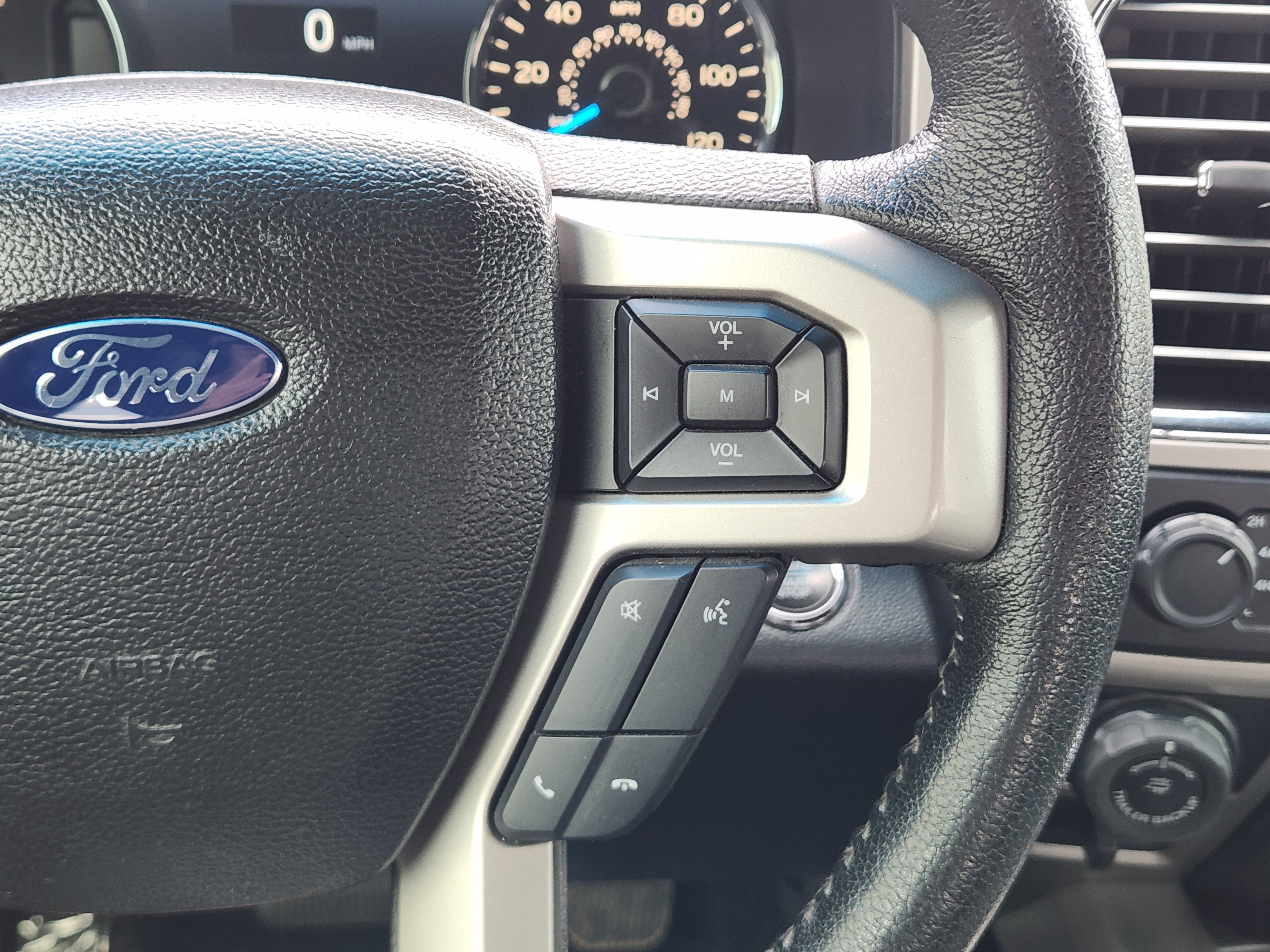 Used 2016 Ford F150 Lariat w/ Equipment Group 502A Luxury AWD/4WD image 29