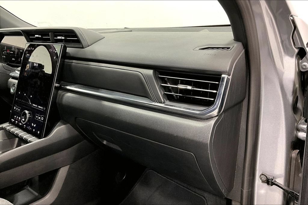 Used 2025 GMC Terrain Elevation FWD image 19