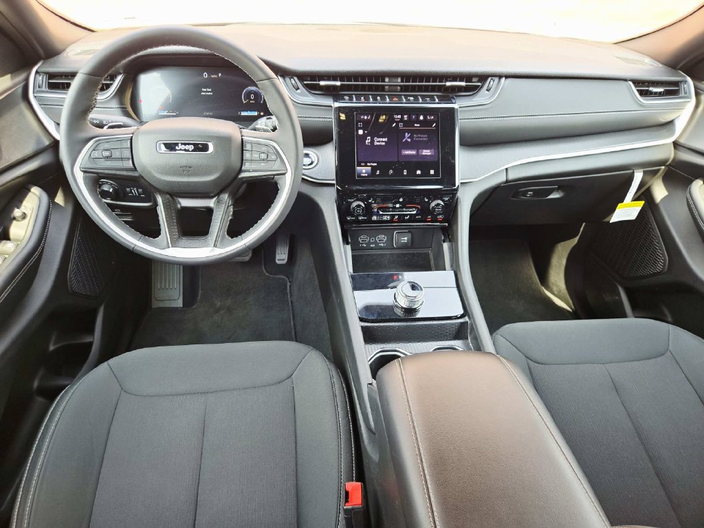 New 2025 Jeep Grand Cherokee Laredo X w/ Luxury Tech Group I AWD/4WD image 10