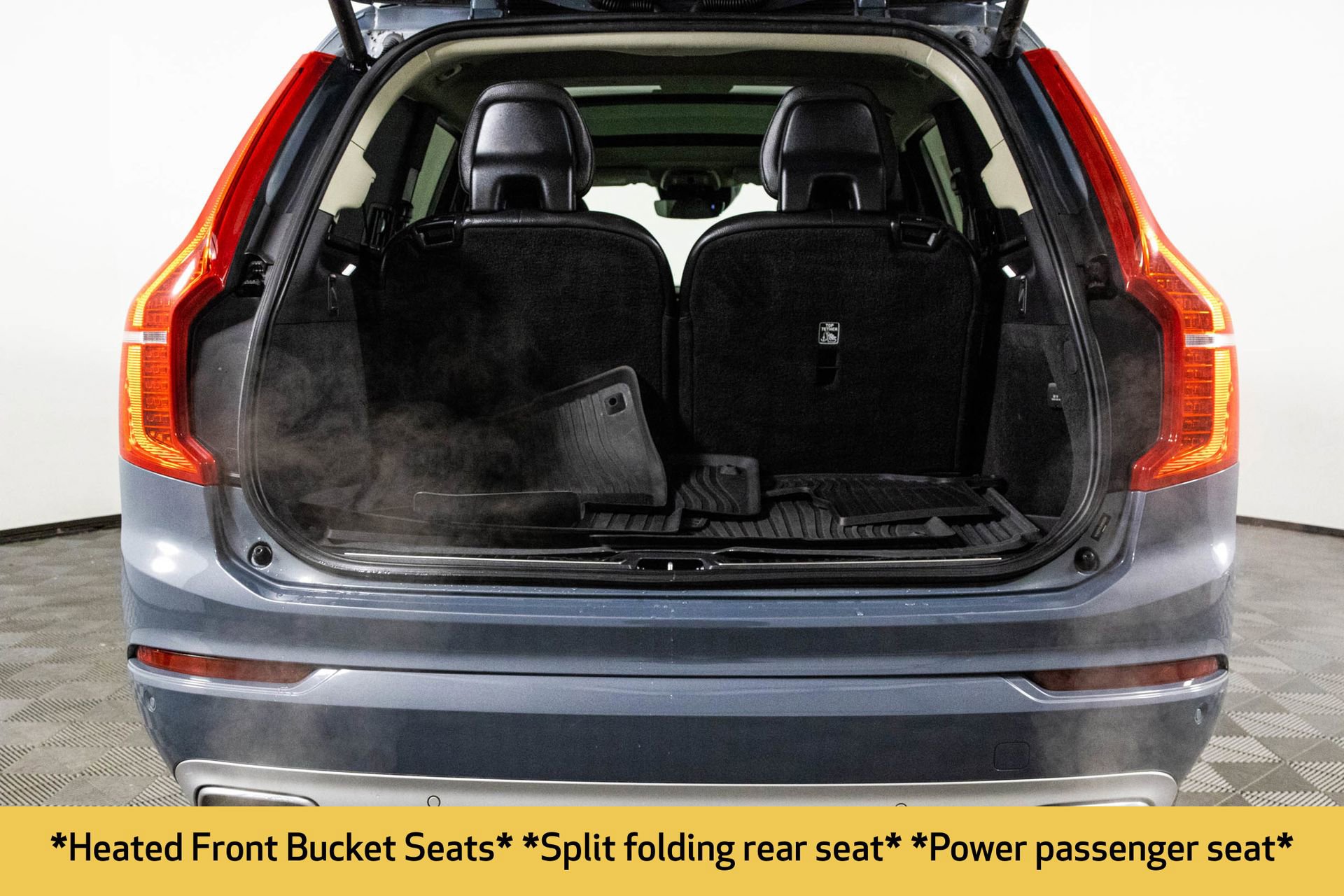 Used 2021 Volvo XC90 T6 Momentum w/ Protection Package image 39