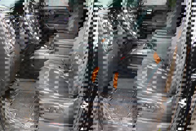 Used 2021 GMC Sierra 1500 AT4 w/ AT4 Premium Package image 16