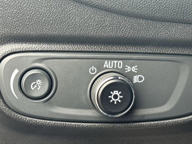 Certified 2023 Chevrolet Equinox LS image 35