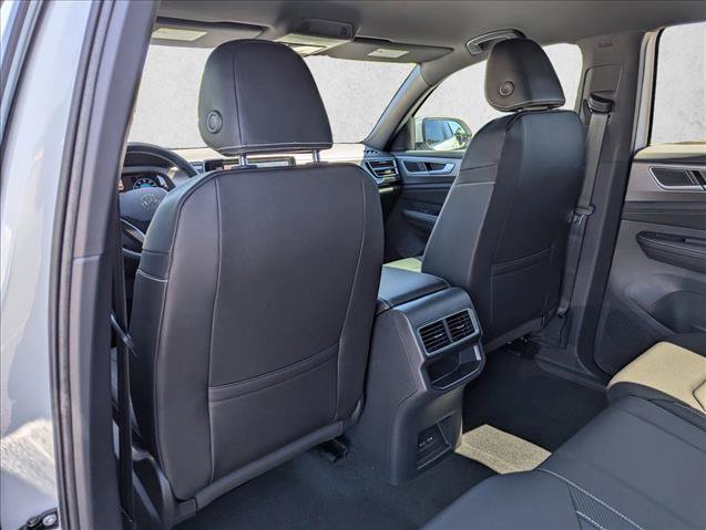 New 2026 Volkswagen Atlas Cross Sport SE FWD image 23