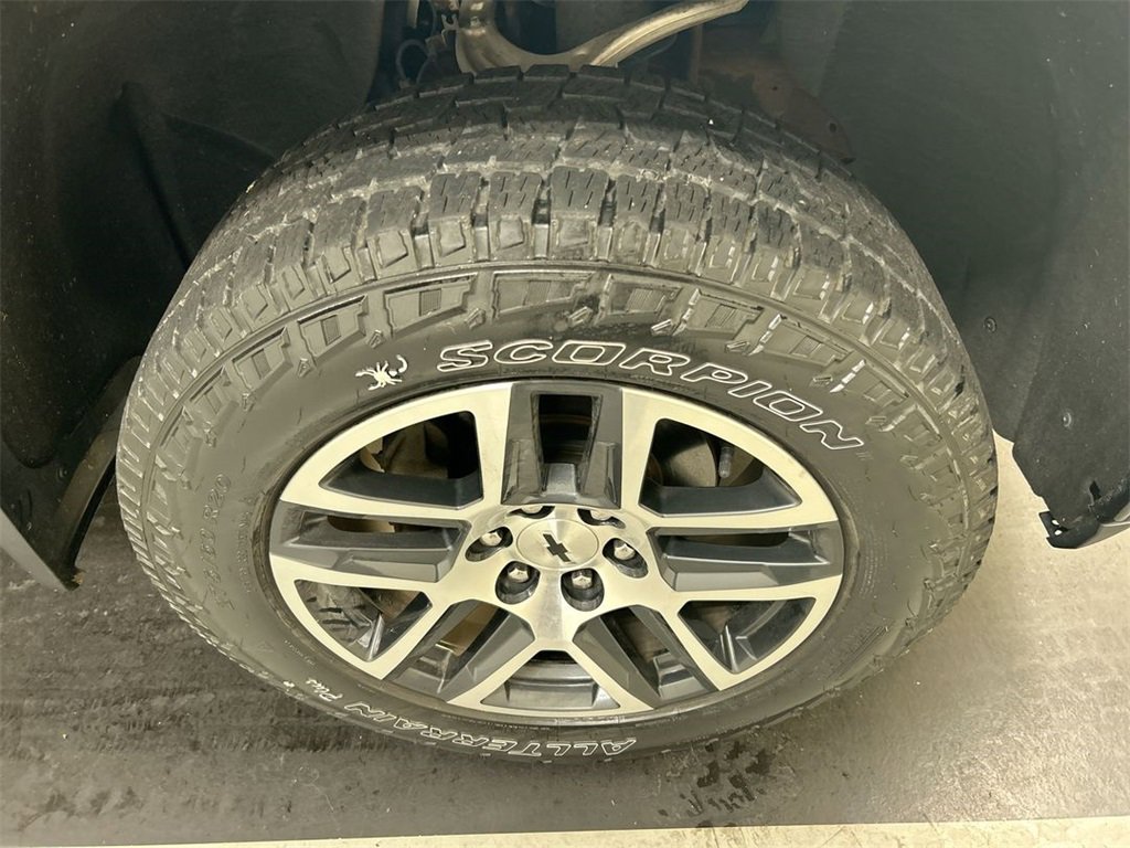 Used 2019 Chevrolet Silverado 1500 Custom Trail Boss w/ Custom Convenience Package image 8