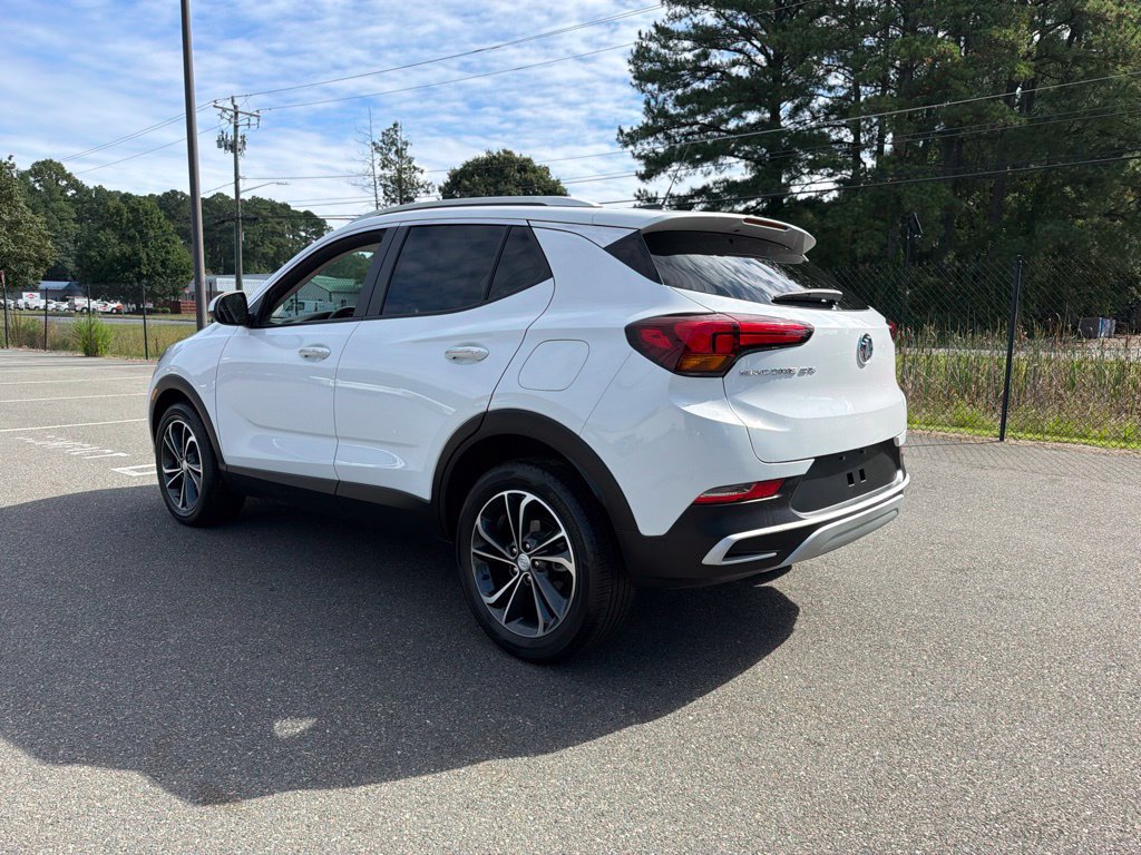 Used 2023 Buick Encore GX Select FWD image 7