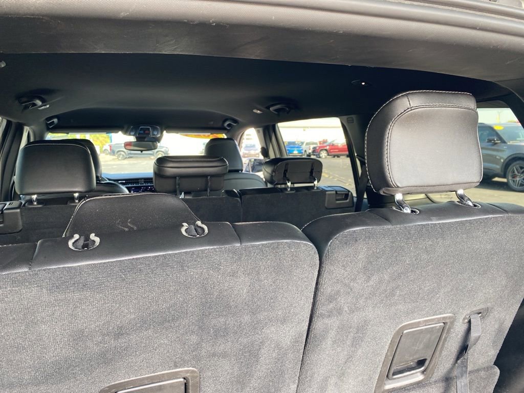 Used 2024 Jeep Grand Cherokee L Laredo image 11