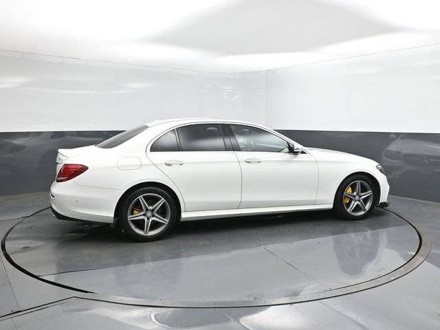 Used 2017 Mercedes-Benz E 300 4MATIC image 11
