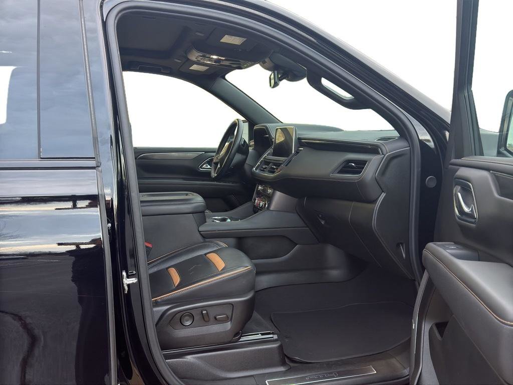 Used 2024 GMC Yukon AT4 w/ Technology Package image 7