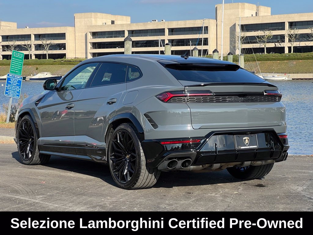 Used 2025 Lamborghini Urus SE AWD/4WD image 3