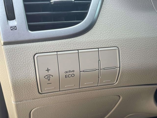 Used 2014 Hyundai Elantra GT w/ Option Group 02 image 15