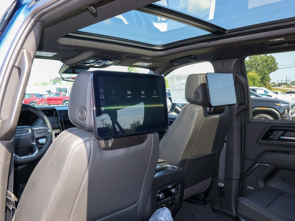 New 2026 GMC Yukon XL Denali w/ Denali Reserve Package AWD/4WD image 14