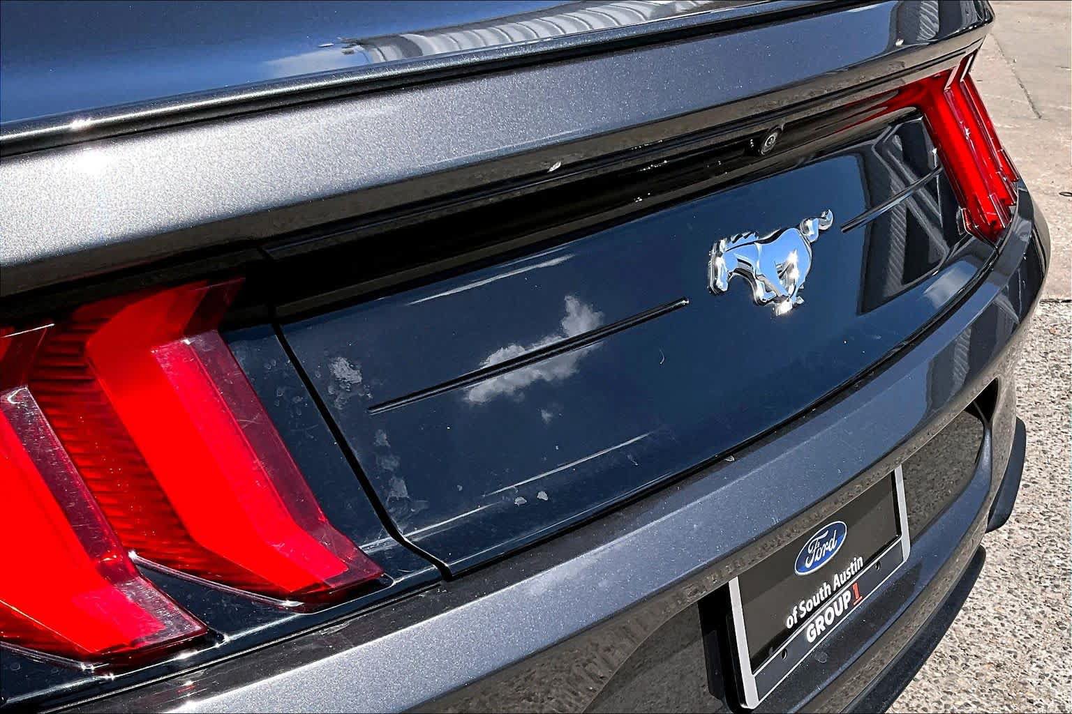 Used 2020 Ford Mustang Coupe w/ Equipment Group 101A RWD image 10