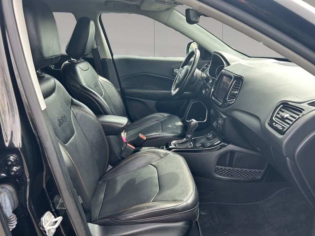 Used 2021 Jeep Compass Limited w/ Sun and Sound Group AWD/4WD image 17