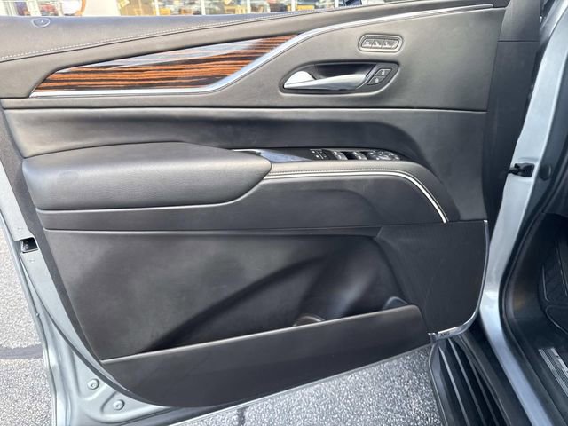 Used 2023 Cadillac Escalade Premium Luxury image 21
