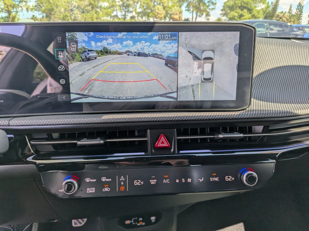 Certified 2025 Kia EV6 GT-Line AWD/4WD image 26