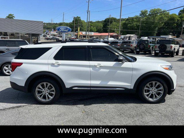 Used 2020 Ford Explorer XLT w/ Equipment Group 202A AWD/4WD image 8
