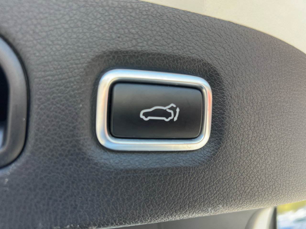 Used 2022 Kia Stinger GT2 image 36