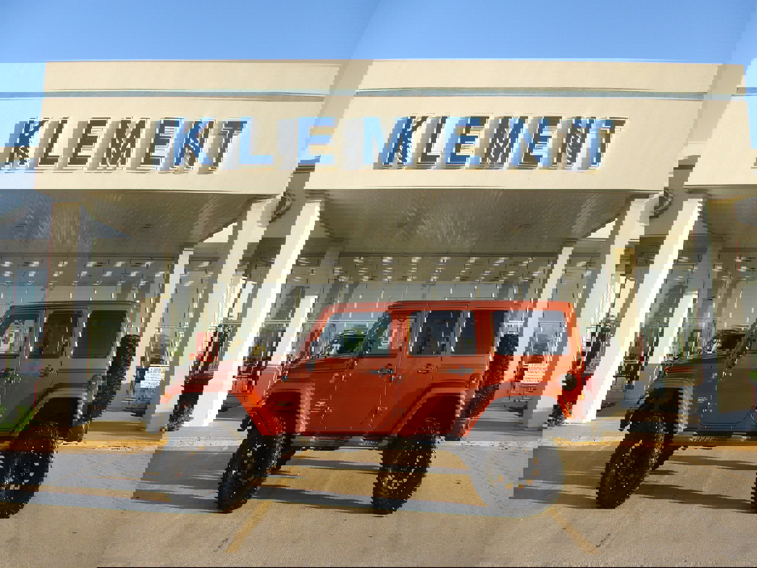 Used 2011 Jeep Wrangler Unlimited Sahara w/ Connectivity Group