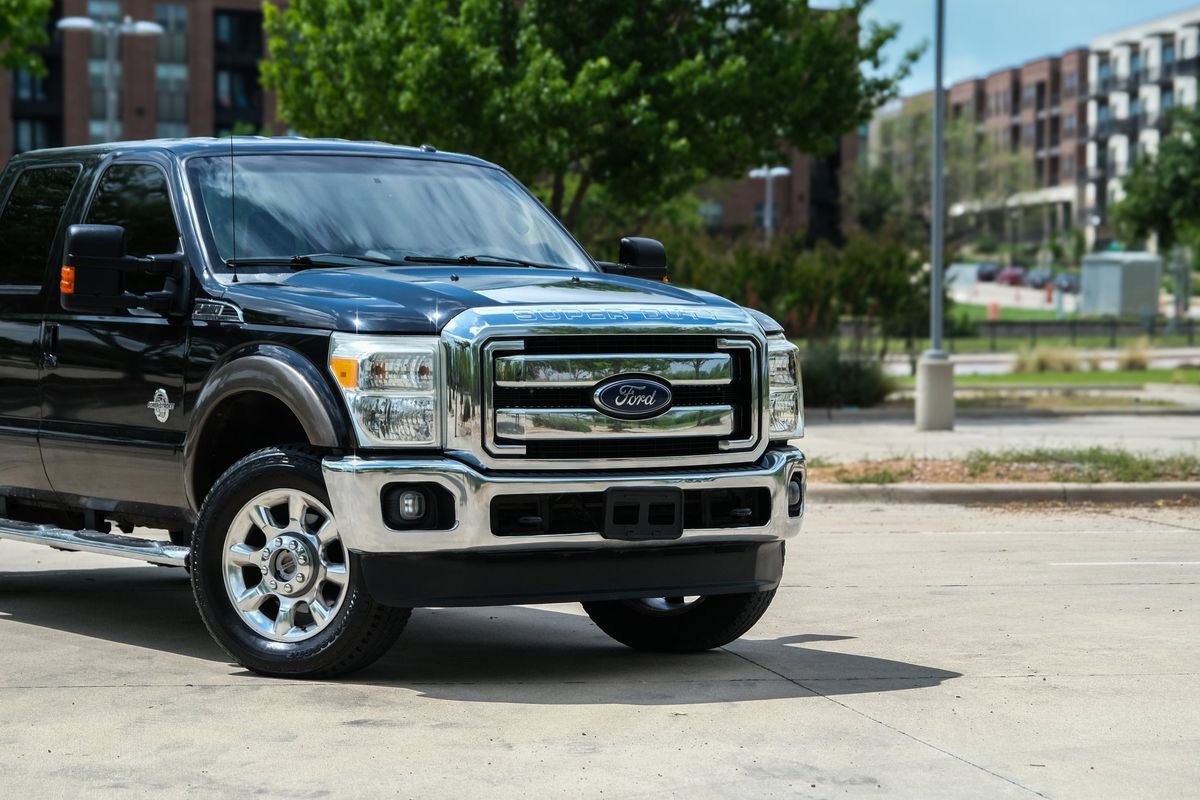 Used 2016 Ford F250 Lariat w/ Lariat Interior Package AWD/4WD image 3
