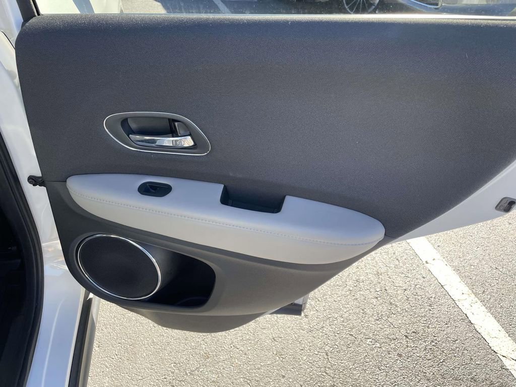 Used 2022 Honda HR-V EX image 44