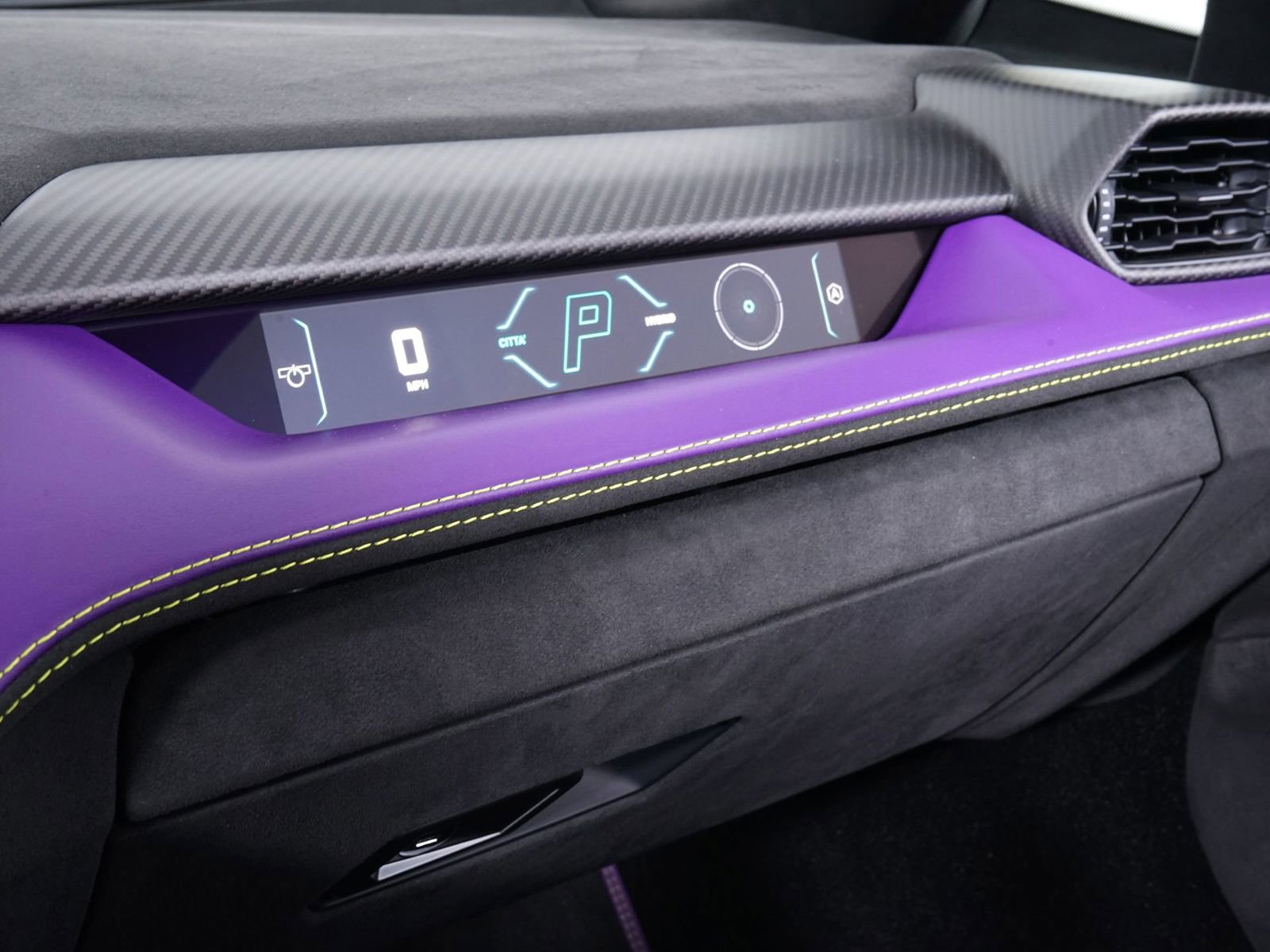 Used 2024 Lamborghini Revuelto image 24