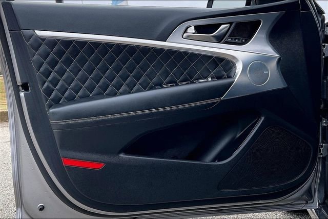 Certified 2021 Genesis G70 3.3T image 23