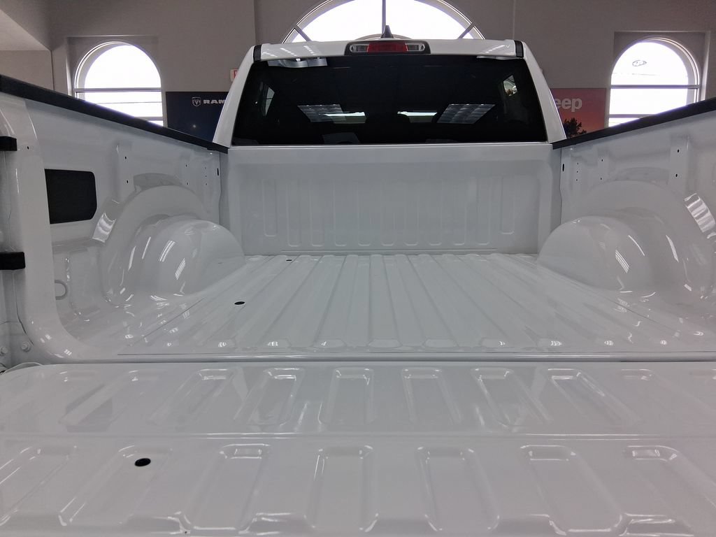 New 2026 RAM 1500 Big Horn AWD/4WD image 6