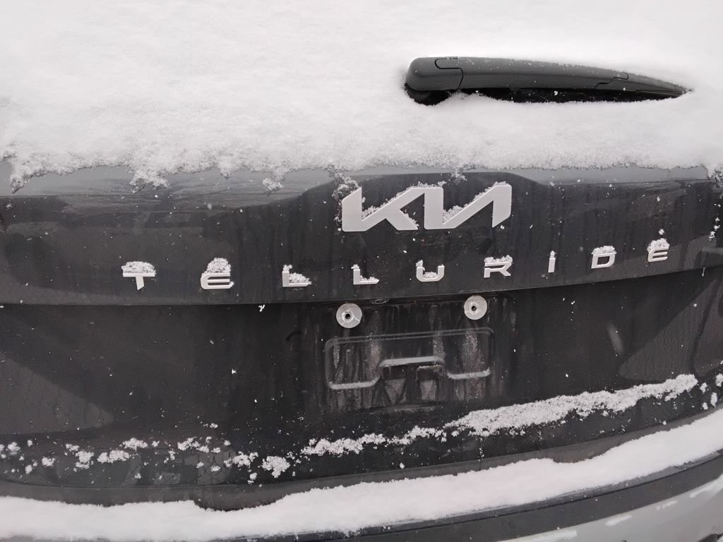 Used 2024 Kia Telluride S w/ S Sunroof Package image 10