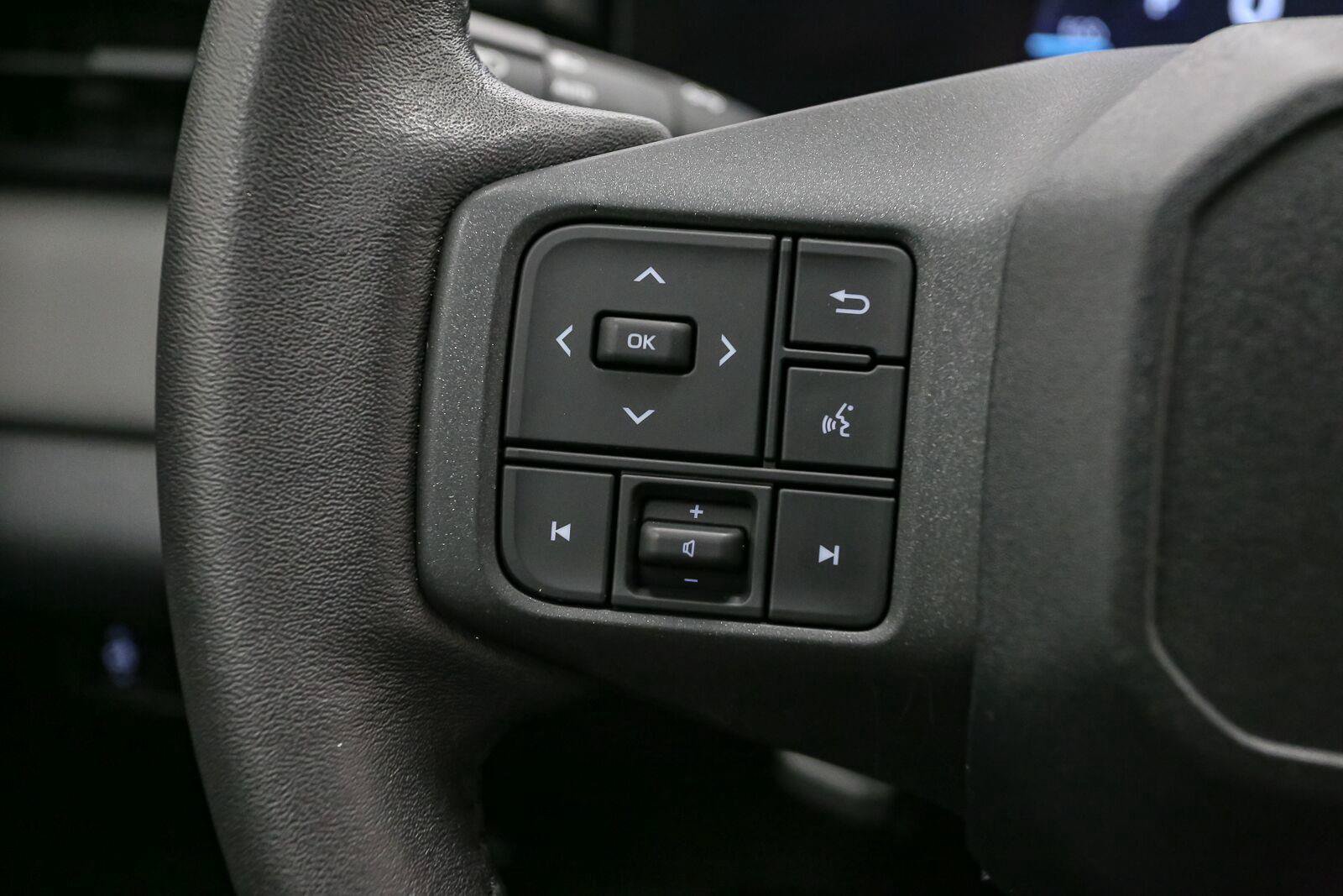 Used 2026 Toyota RAV4 XLE Premium AWD/4WD image 36