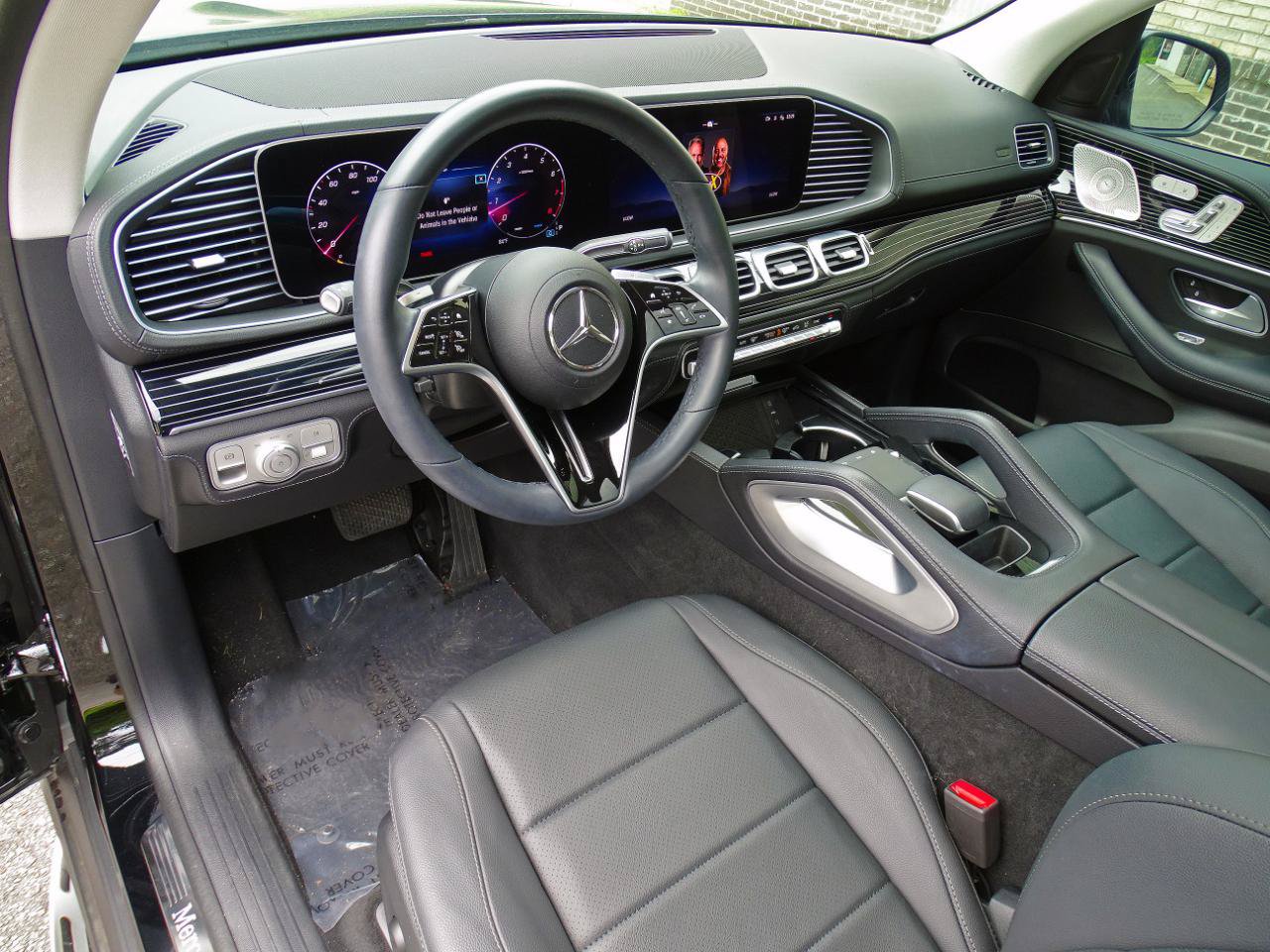 Used 2024 Mercedes-Benz GLE 350 4MATIC w/ 3rd Row Seat Package image 16