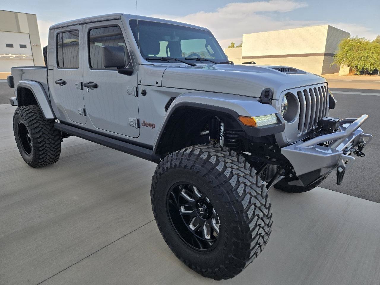 Used 2021 Jeep Gladiator Mojave AWD/4WD image 3