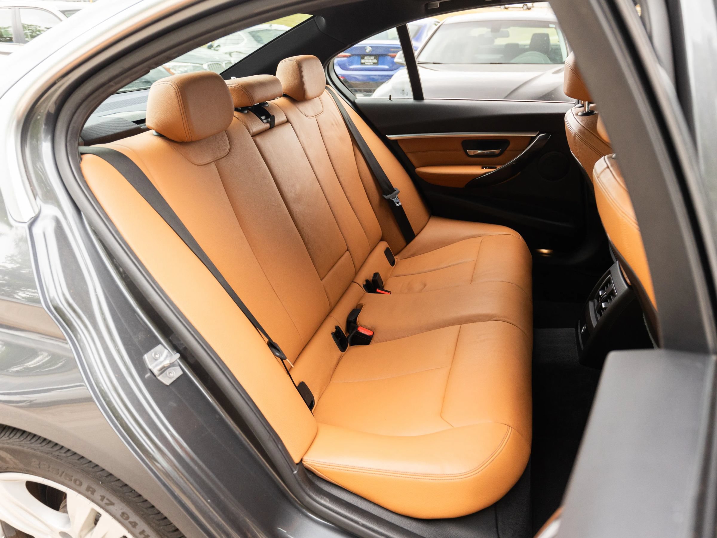 Used 2018 BMW 330i Sedan RWD image 25